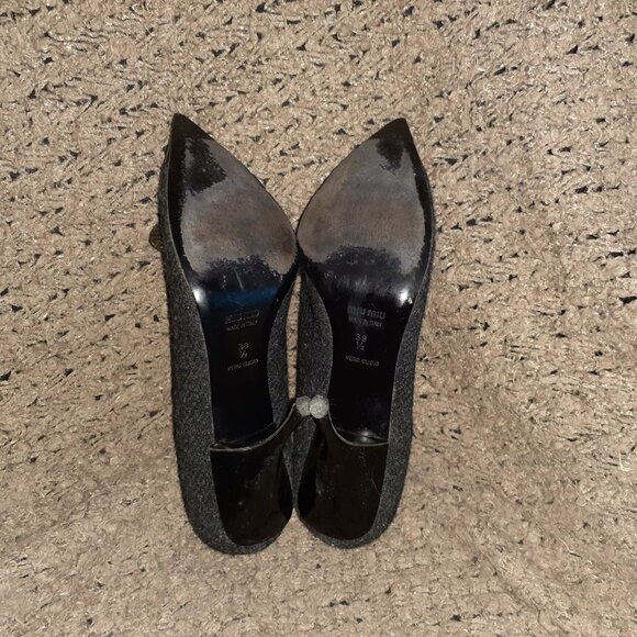 MIU MIU-Black Tweed Pointed-Toe Pump w/ Floral Design on Patent Toe-Sz 38.5-EX - Picture 8 of 8